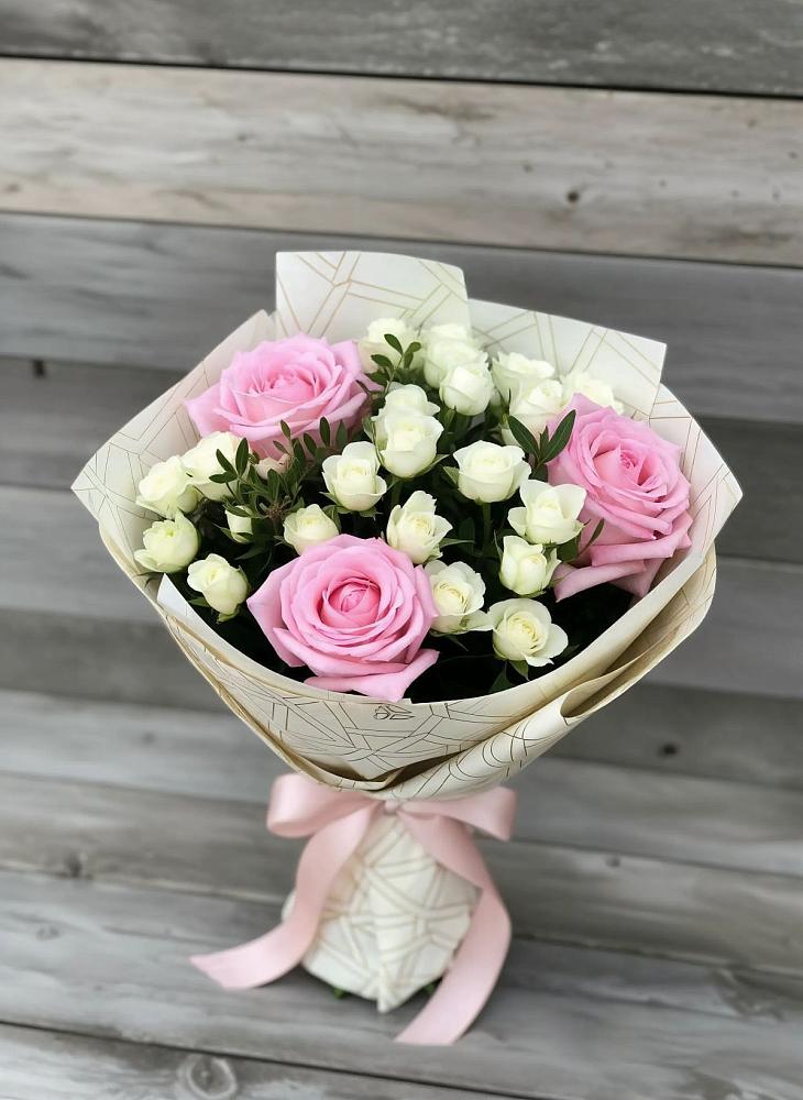 Букет цветов из: Розы в Тбилисской