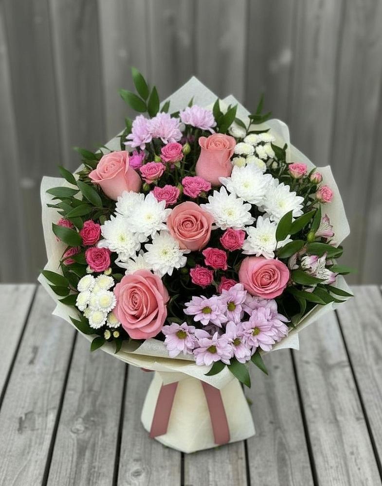 Букет цветов из: Альстромерии, Гвоздики, Розы и Хризантемы в Тбилисской