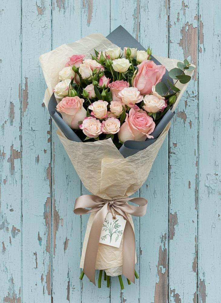 Букет цветов из: Розы в Тбилисской