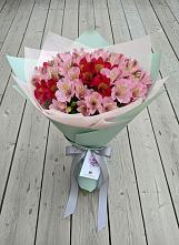 Букет цветов из:  Альстромерии в Тбилисской