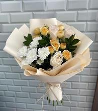 Букет цветов из:  Розы и Хризантемы в Тбилисской