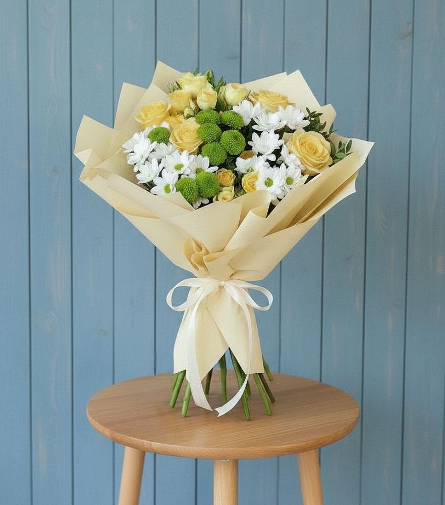 Букет цветов из: Хризантемы и Розы в Тбилисской