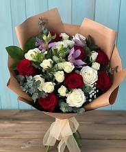 Букет цветов из:  Розы и Альстромерии в Тбилисской