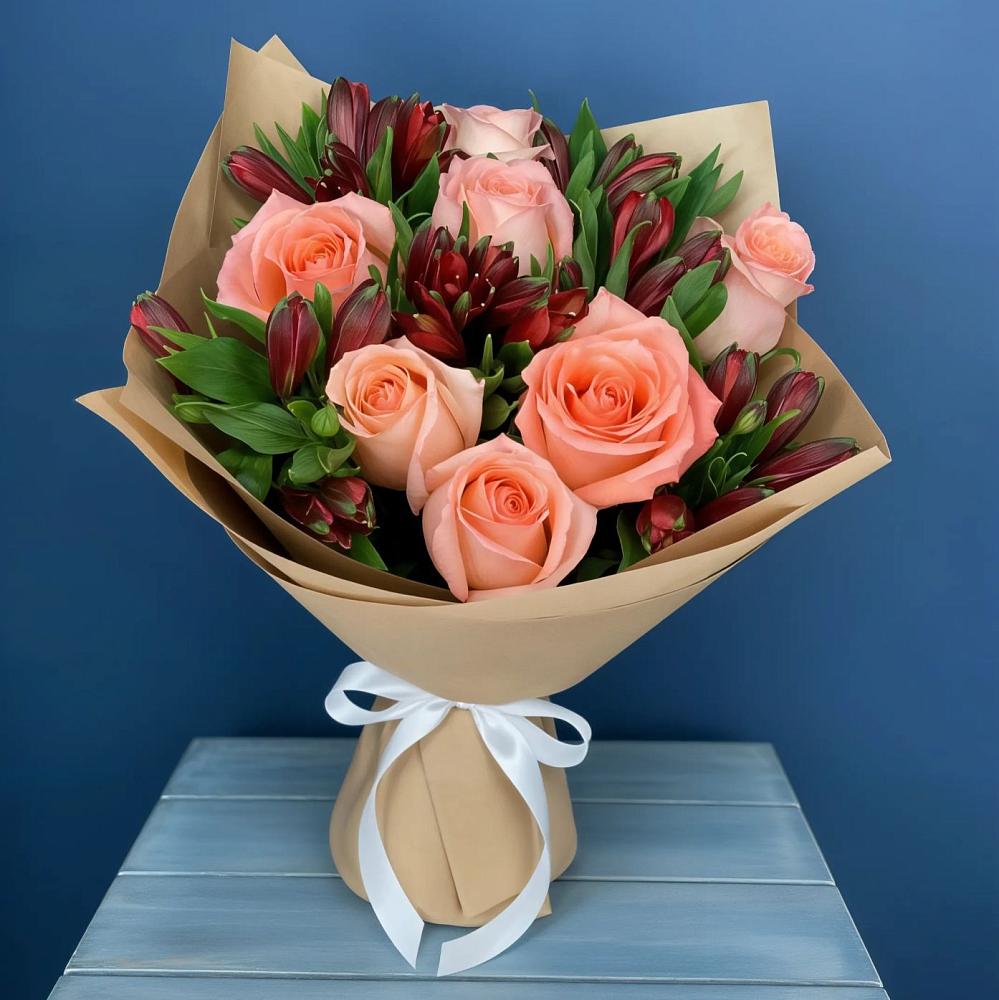 Букет цветов из: Розы и Альстромерии в Тбилисской