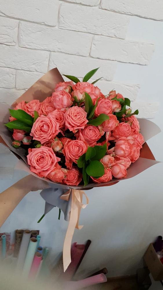 Букет цветов из: Розы в Тбилисской