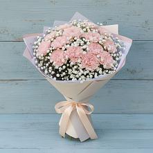 Букет цветов из:  Гвоздики в Тбилисской