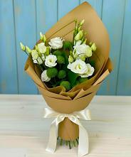 Букет цветов из:  Хризантемы и Лизиантусы в Тбилисской