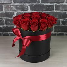 Цветочная композиция из Розы в шляпной коробке в Тбилисской