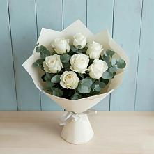 Букет Белые розы в Эвкалипте в Тбилисской